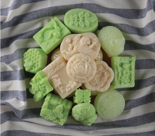 Healthy Food Grade Soft Silico - Soap Making Starter Kit 评论和价格