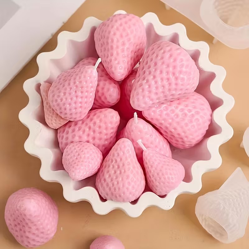 Strawberry Silicone Candle Mol - Melt Pour Soap Base 评论和价格